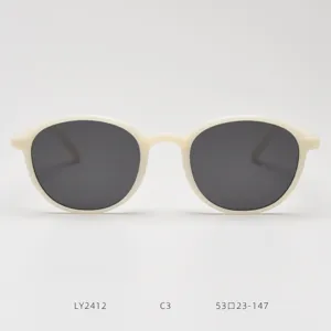 Retro TR90 polarized sunglasses for men and women, classic round frame fashion eyewear.