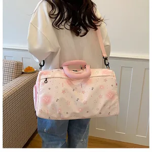 Large capacity travel duffel bag for women, stylish pink gym bag with cute star pattern, lightweight.