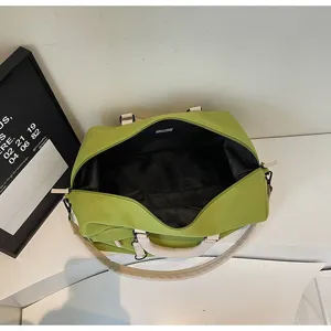 Large capacity travel duffel bag for women and men, lightweight portable gym sports bag.