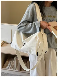 Sac de voyage en toile blanche pour femme, grand sac de sport avec bandouliere.