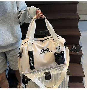 Sac de voyage décontracté pour femme avec pendentif chat pour le sport et le quotidien.