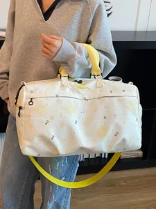 Large capacity travel duffel bag fashion handbag lightweight waterproof sports gym bag for women