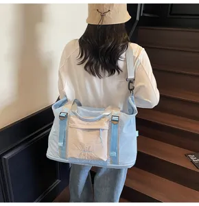 Gran capacidad bolsa de viaje para mujer, elegante bolsa de deporte ligera para viajes cortos.