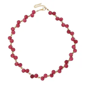Retro red beaded necklace with gold spacer beads for elegant women jewelry collection