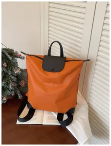Zaino casual per commuter, design leggero di grande capacità, elegante borsa da viaggio.