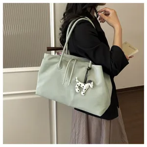 Detailed view of this stylish light green large capacity tote shoulder bag for daily work commute.