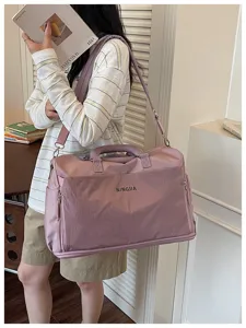 Grand sac de voyage rose pour femme, sac de sport week-end, bagage cabine léger et sac de rangement.