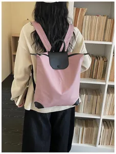 Zaino casual da donna per commuting, borsa scolastica leggera in nylon con finiture.