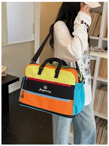 Bunte große Reisetasche Sporttasche wasserdichte Fitness-Tasche für Damen im Alltag