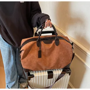 Borsa da viaggio marrone elegante per brevi viaggi, borsa a mano leggera per le vacanze.
