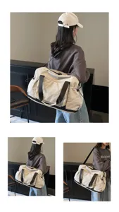 Freizeitorientierte große Reisetasche für Damen, leichte Sport- und Wochenendtasche.