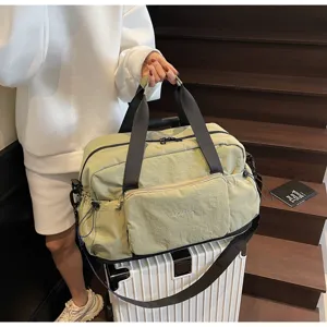 Leichte Reisetasche mit großem Fassungsvermögen, grüne tragbare Sporttasche Detailansicht.