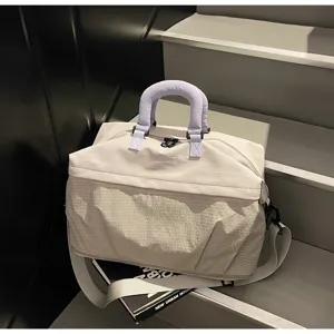 Gran bolsa de viaje con asas y correa para el hombro para gimnasio, viajes y deportes.