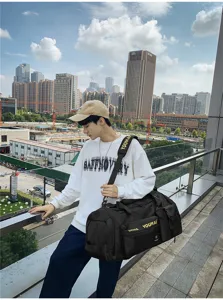 Grande borsa da viaggio nera per uomo e donna, borsone sportivo leggero per attivita outdoor.