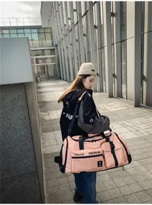 Grande borsa da viaggio e sportiva per uomo e donna, borsone da palestra leggero e capiente.