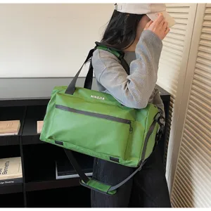 Bolsa de viaje verde para mujer, bolsa de deporte de gran capacidad con correa para uso diario.
