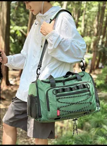 Bolsa de viaje táctica outdoor con gran capacidad, tela de rejilla resistente para el deporte.