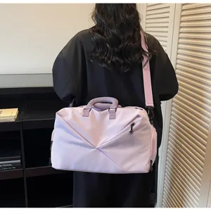 Large capacity travel duffel bag, wet dry separation gym bag, shoulder messenger sports bag.