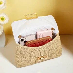 Bolso cruzado de paja estilo dulce con cierre metálico y gran capacidad de almacenamiento.
