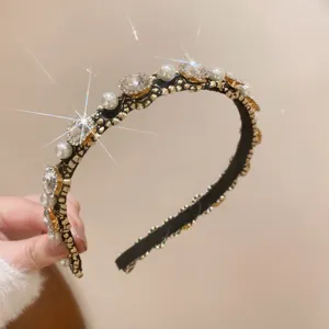 Elegant pearl rhinestone headband, vintage palace style hair hoop, luxury sparkly hair item.
