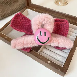 Rosa Plüsch gestrickte Haarklammer süßer Stil süßes Haaraccessoire für Damen und Mädchen