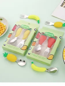 Kinderen roestvrij staal siliconen bestek set fruit vorm baby lepel vork set.