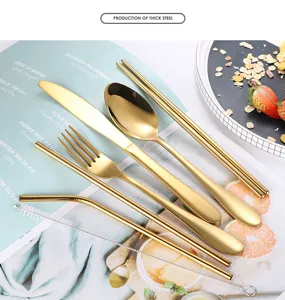 Edelstahl goldenes besteck set tragbares geschirr fur das abendessen im freien und kuche.