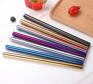 Bunte Edelstahl Trinkhalme Set, wiederverwendbare Metallstrohhalme für Getränke und Bar.