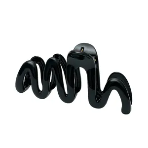 Black wave hair claw clip for women, stylish geometric zigzag hair accessory for daily styling.