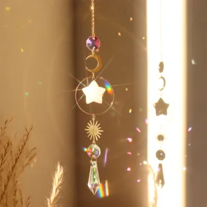 Kristall Sonnenfänger Prisma Anhänger mit Stern und Mond, schönes Fenster Hängedekor.
