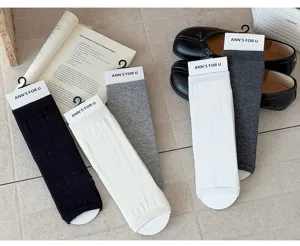 Koreaanse stijl katoenen beenwarmers en sokken set, perfect voor dagelijkse modieuze look.