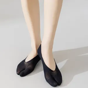 Women split toe invisible socks black summer low cut breathable mesh boat socks main view