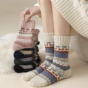 Calze donna inverno lana spessa calzini medi stile etnico caldo maglia vista principale