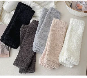 Chauffe-genoux épais en polaire corail pour femmes, guêtres thermiques douces pour hiver.