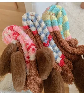 Leuke teckel pluche pluizige sokken voor vrouwen, dikke koraalvleece gezellige slaap vloersokken.