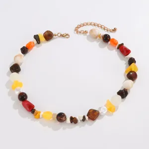 Collier de perles en pierre naturelle coloree, chaine de clavicule style vintage chic
