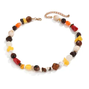 Collier de perles en pierre naturelle colorée rétro, élégants bijoux de mode européens.