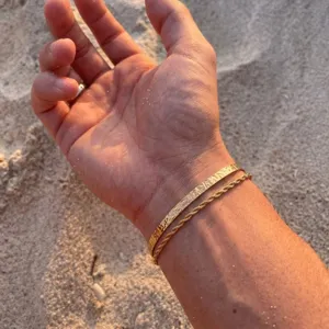 Men's gold cuff bracelet and twisted rope chain set, stylish and versatile open metal jewelry.