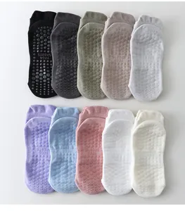 Non-slip yoga socks grip pilates socks breathable fitness socks multi-color set bottom dots detail