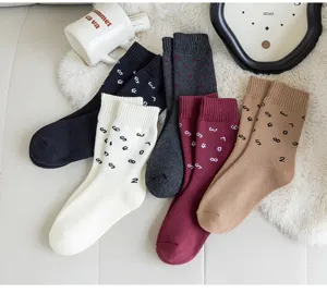 Winter dicke warme Baumwoll Socken mit niedlichen Buchstaben und Zahlen Muster für Damen.