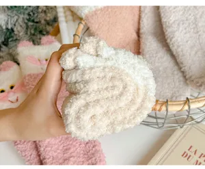 Suesse Katzen Korallenfleece Damen Flauschige Socken Verdickte Warme Wintersocken Haus