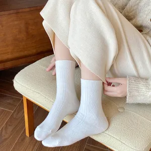 Damen weiße Wadenstricksocken gemütliche einfarbige lässige Rippstrumpfwaren Herbst Winter