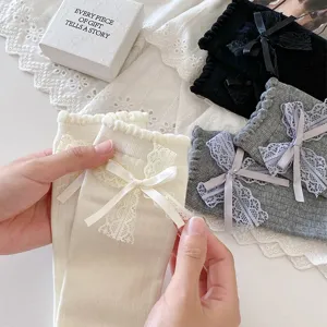 Süße spitze schleife wadenlange socken für damen, gestrickte baumwollstrümpfe für den alltag.
