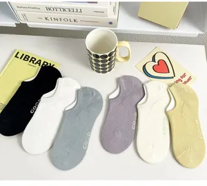 Calzini da barca estivi sottili in tinta unita con stampa di lettere per donna, calzini invisibili.