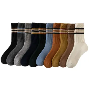 Dicke warme Herren-Mittelsocken im Set, thermische Fleece gefütterte gestreifte Wollsocken.