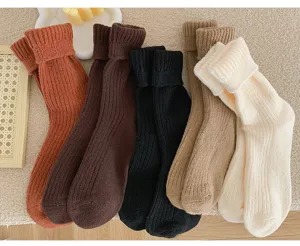 Dicke Winter Kaschmir Socken für Damen, gemütliche gerippte warme Socken in mehreren Farben.