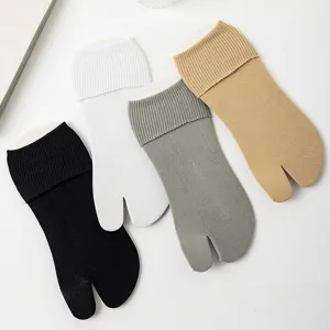 Women's Solid Color Split Toe Crew Socks Cotton Breathable Casual Two Toe Tabi Socks For Spring And Summer