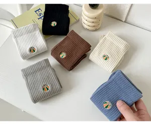 Herren Baumwolle atmungsaktiv Basketball bestickte Socken lässige Sport Studenten Socken