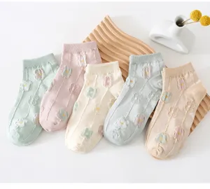 Women cute 3D flower short socks pastel macaron ankle socks comfortable cotton knitwear.