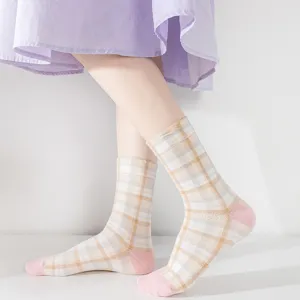 Japanse vintage ruitjes middensokken voor dames, schattige katoenen sokken met roze teen.